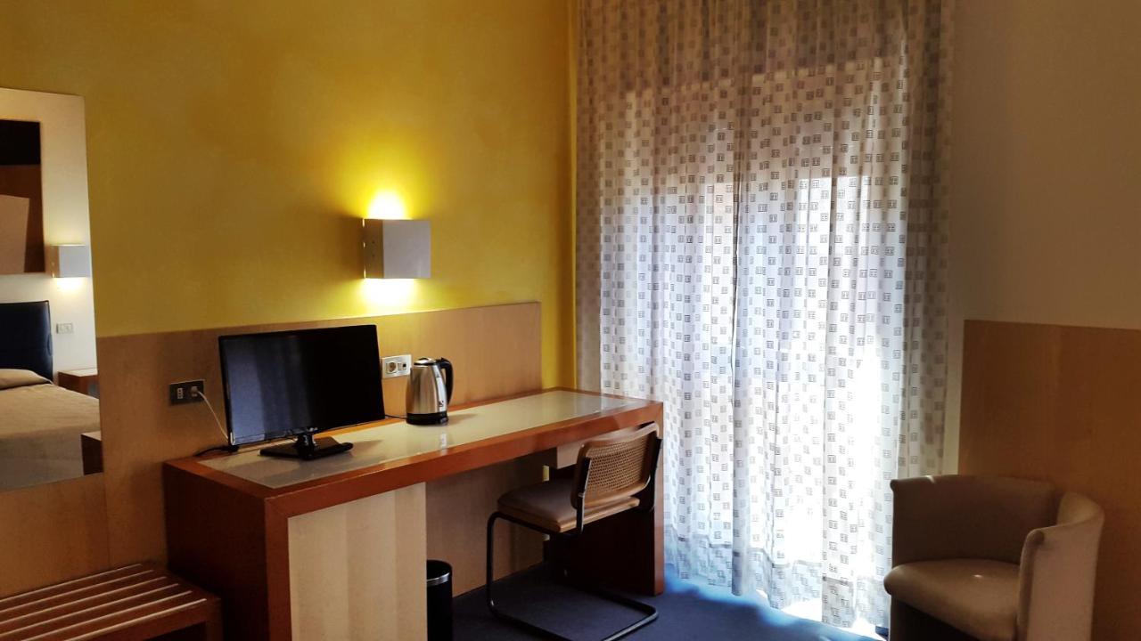 Arte Hotel Перуджа Екстер'єр фото